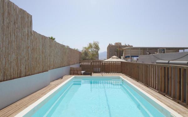 Foto 3: וילת נופש עם 4 חדרי שינה עם בריכה פרטית במיקום מעולה
