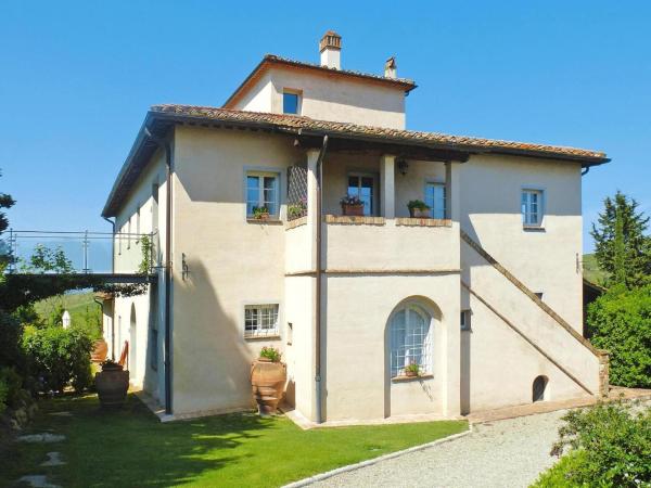 På billedet ses objektet Apartment in Tuscany with Pool & Golf Access beliggende i byen Gambassi Terme.