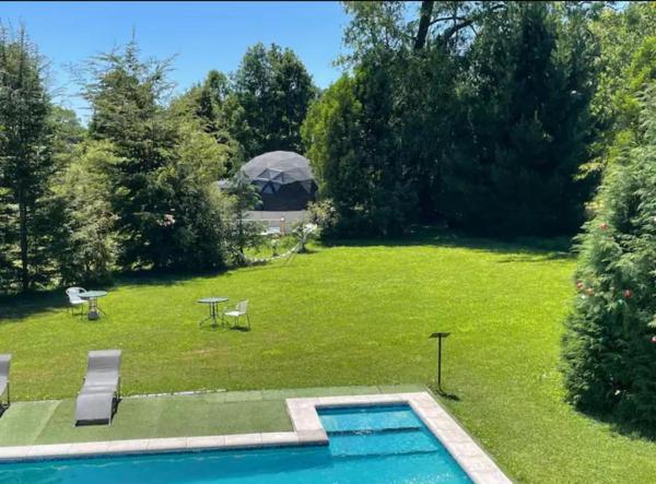 Nella foto è visibile l'oggetto Domo Osorno situato nella città di Río Negro.