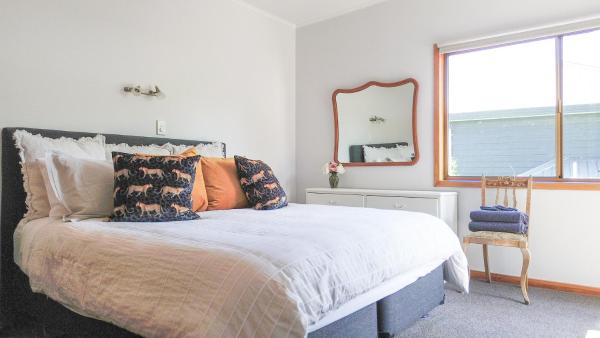 Foto 5: Large, Comfy, Stylish Apartment