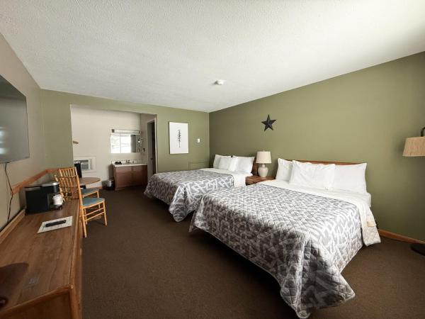 A la foto es mostra l'objecte The Trail Inn - Newberry, MI - Formerly Knollwood Inn - 13467 M-28 situat a la ciutat de Curtis.