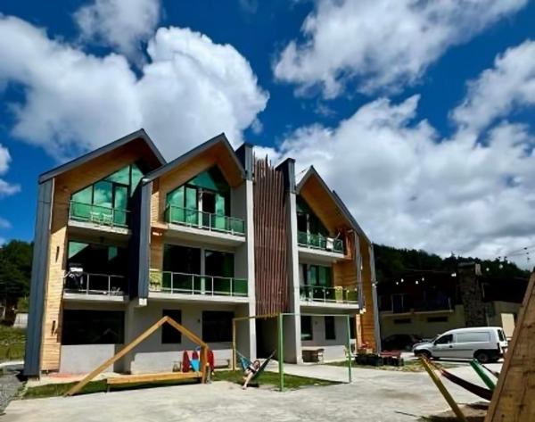 A la foto es mostra l'objecte Snow Forest Bakuriani A17 situat a la ciutat de Bakuriani.