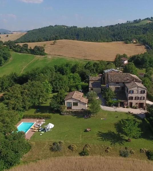 Nella foto è visibile l'oggetto Live2Love situato nella città di Cabernardi.