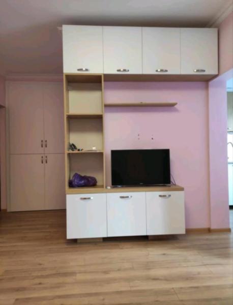 Op de foto is het object Pink house Kutaisi te zien, gelegen in de stad K'vitiri.