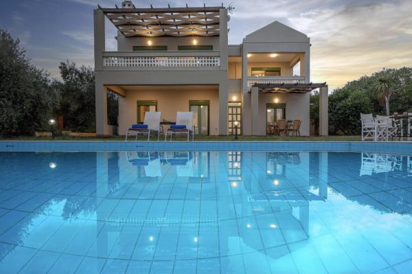 A la foto es mostra l'objecte Villa Panorama - With 50m Private Pool situat a la ciutat de Giannoudi.
