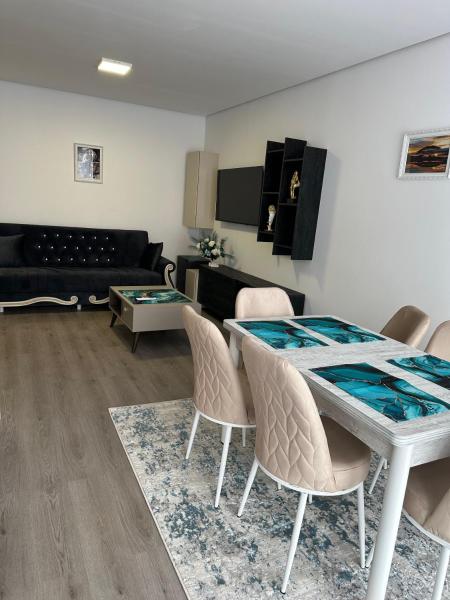 Na fotografii je vidět objekt Apartament Adora De Luxe Apart Hotel nacházející se ve městě Oradea.