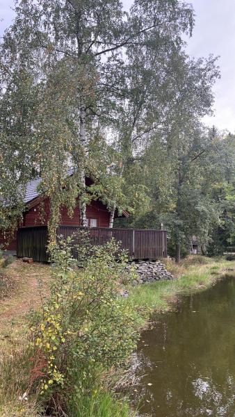 På billedet ses objektet Haus am See beliggende i byen Arnsgrün.