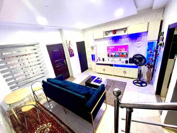 A la foto es mostra l'objecte Budget Friendly 2bedDuplex , 15 mins to the Airport situat a la ciutat de Lagos.