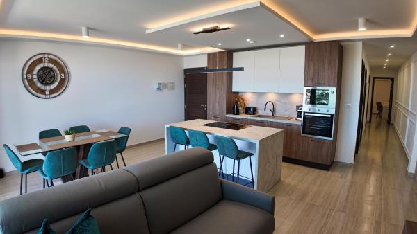 Skyline Modern Apartment, Mellieħa