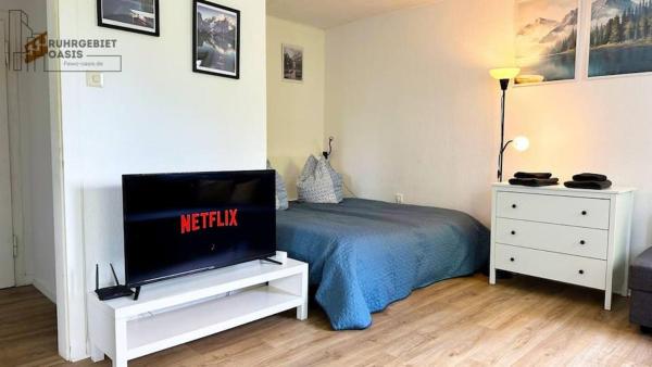 La photo montre l'objet Schönes Studioapartment Uni Nähe, WLAN, 4 Gäste situé dans la ville de Essen.