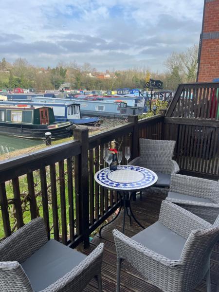 A la foto es mostra l'objecte Marina View situat a la ciutat de Braunston.