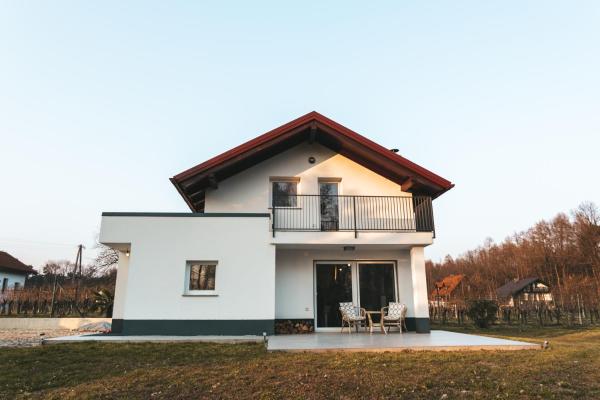 Op de foto is het object Zelena harmonija te zien, gelegen in de stad Moravske-Toplice.
