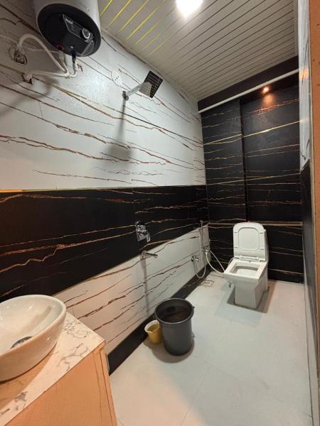 På billedet ses objektet Hotel kashi vishwanath ujjain beliggende i byen Ujjain.