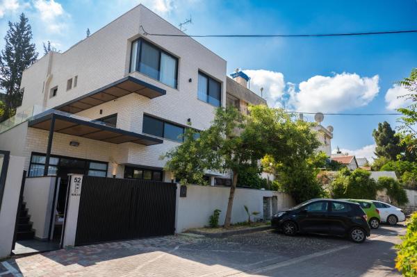 Villa Rokah at Ramat HaHayal, Tel Aviv