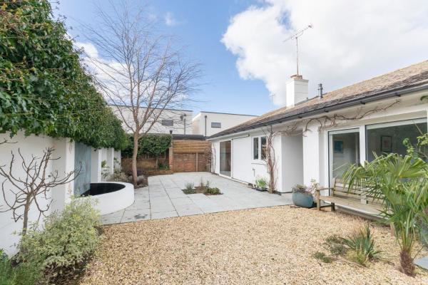 Beautiful Ashford Court Cottage - Cheltenham
