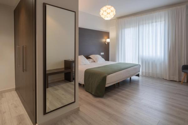 A la foto es mostra l'objecte Hotel Mendez Nuñez situat a la ciutat de Lugo.
