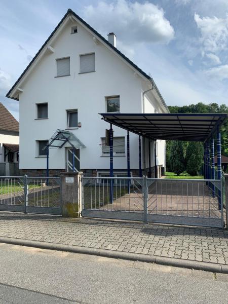 Na zdjęciu widoczny jest obiekt Haus Anna Bensheim położony w mieście Bensheim.