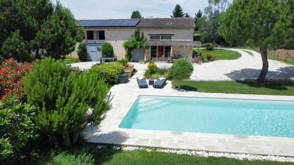 Auf dem Foto ist das Objekt Country home in der Stadt Riocaud zu sehen.