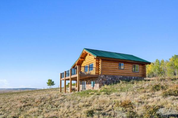 Na zdjęciu widoczny jest obiekt Sweet MTN Cabin 2bedroom 2bath picturesque views położony w mieście Jefferson.