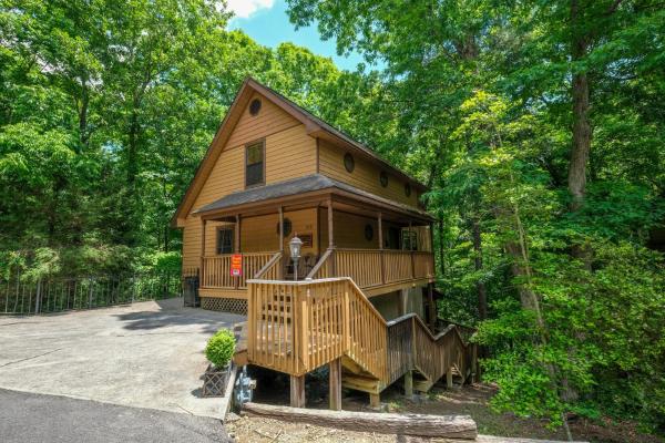 Auf dem Foto ist das Objekt Treeside in der Stadt Pigeon Forge zu sehen.
