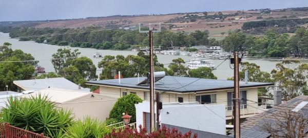 The photo shows the The Riverview at Mannum located in the city of Mannum.