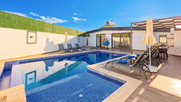 Na zdjęciu widoczny jest obiekt Cavdir Village 3 Bedroom Villa 8676 położony w mieście Aklar.