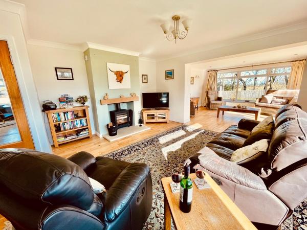 Na zdjęciu widoczny jest obiekt Ireby House Spacious farm cottage położony w mieście Morpeth.