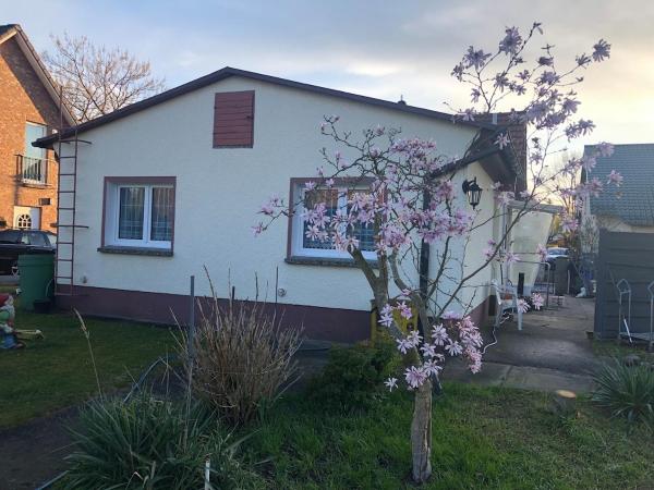 A la foto es mostra l'objecte Gästehaus mit Garten situat a la ciutat de Blankenfelde.