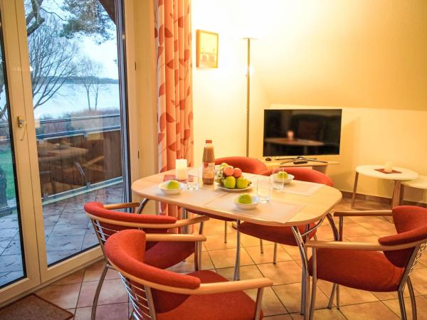 Na fotografii je vidět objekt Apartment Müritz Ferienpark Röbel-60 by Interhome nacházející se ve městě Röbel.