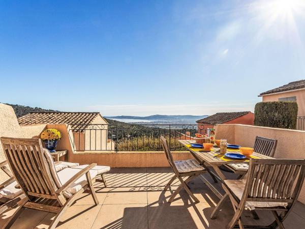 A la foto es mostra l'objecte Apartment Village de Silhouette-6 by Interhome situat a la ciutat de Grimaud.