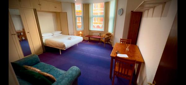Foto 1: Studio Flat, Westbourne, Bournemouth