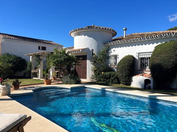 Lovely villa in San Pedro de Alcantara, Marbella, Marbella