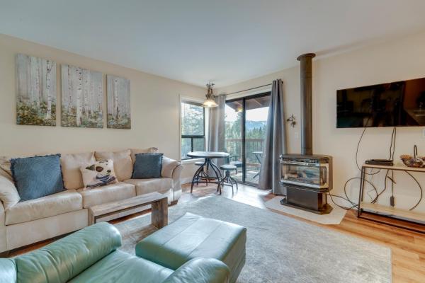 < 3 Mi to Lake Tahoe: Incline Village Condo!, Incline Village
