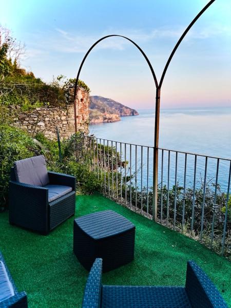 A la foto es mostra l'objecte Il Grecale - The Cliff Retreat situat a la ciutat de Corniglia.