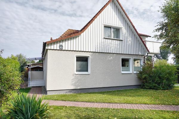 A la foto es mostra l'objecte Linda situat a la ciutat de Zingst.