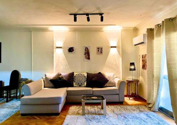Modern 3BR Apartment - Steps from Abbas El Akkad and Citystars, Le Caire