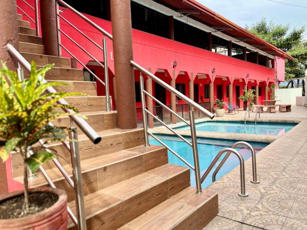 Nella foto è visibile l'oggetto Hotel La Privada situato nella città di Tamasopo.