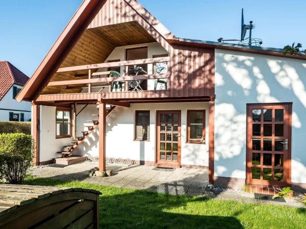 На фото показан объект Seenest Appartement 2, расположенный в городе Цингст.