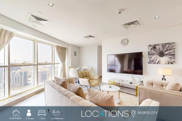 Na zdjęciu widoczny jest obiekt The Bridge - Tranquil Two Bedroom in Sports City położony w mieście Dubaj.