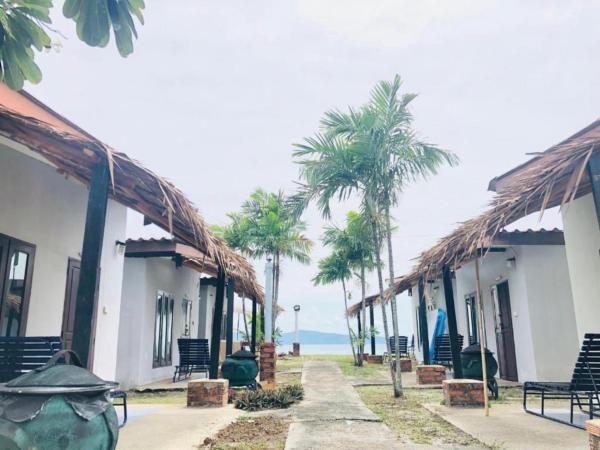 Na fotografii je vidět objekt Phangan Hideaway Bungalows nacházející se ve městě Ko Pha Ngan.