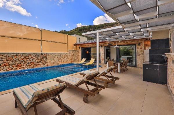 Na foto é possível ver o objeto Villa REDRO localizado na cidade de Kas.