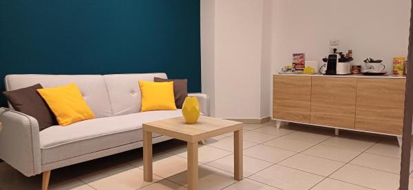 Duomo 242 - Ecorooms & Apartment - Naples