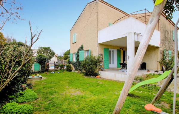 A la foto es mostra l'objecte Gorgeous Apartment In Carpentras situat a la ciutat de Carpentras.