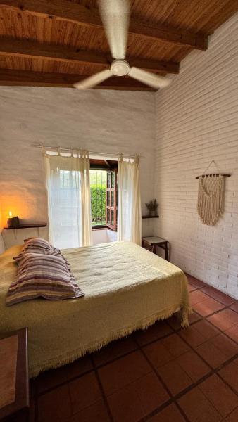 A la foto es mostra l'objecte Casa cercana a plaza de Villa de las Rosas con patio y asador situat a la ciutat de Las Tapias.