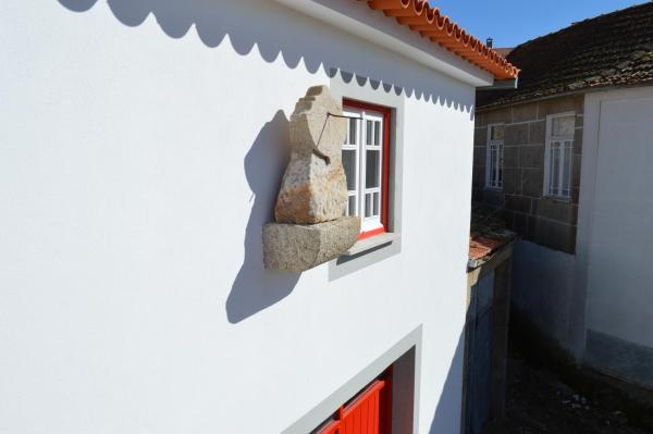 På bilden syns objektet Casa de Campo das Sécias som ligger i staden Assares.