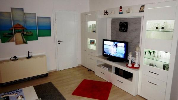 På billedet ses objektet Fewo 91 WHG B 1 in Burhave beliggende i byen Burhave.