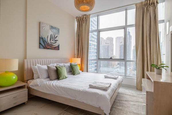 Na fotografii je vidět objekt 2 Bedroom Apartment I Marina Diamond 4 I Close To Metro nacházející se ve městě Dubaj.