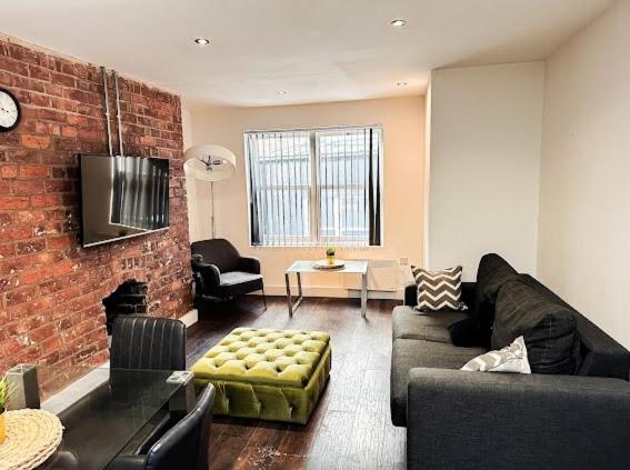 CASTLE STREET - City Centre 2 bedroomed Apt sleeps 8, Liverpool