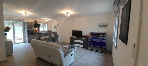 A la foto es mostra l'objecte Maison neuve 14km beauval jardin wifi PMR situat a la ciutat de Valençay.