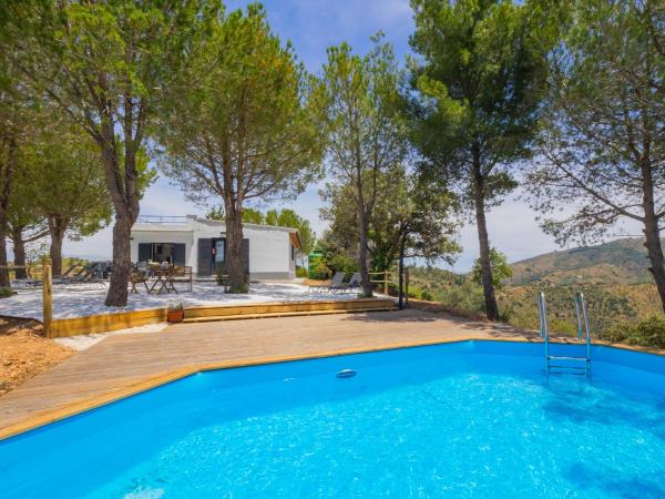 A la foto es mostra l'objecte Cubo's Casa Pineda situat a la ciutat de Olías.